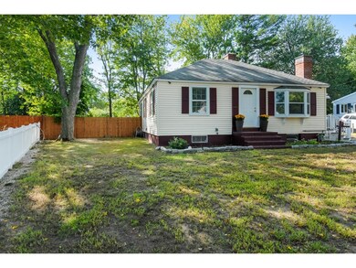 618 Colonial Dr, Portsmouth, NH 03801 - photo 2