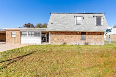 1240 Mineola St, Weatherford, TX 76086 - photo 2