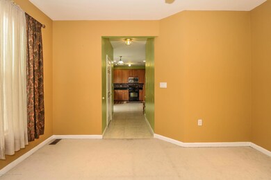 301 Morning Glory Dr, Monroe Township, NJ 08831 - photo 7