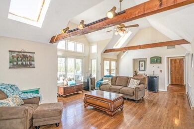 9 Hollis St, Uxbridge, MA 01569 - photo 3