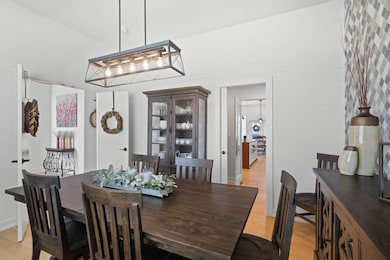 Formal Dining