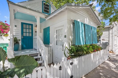 812 Simonton-32
