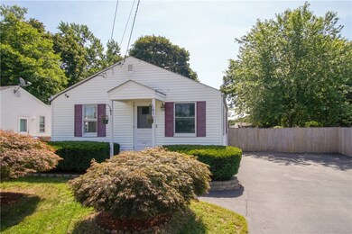 86 Falcon Ave, Warwick, RI 02888 - photo 5