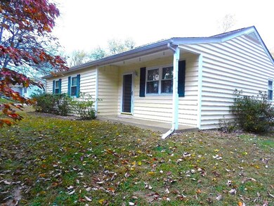 Clean Well Maintained 3 Bedroom/2 Bath Move In Rea