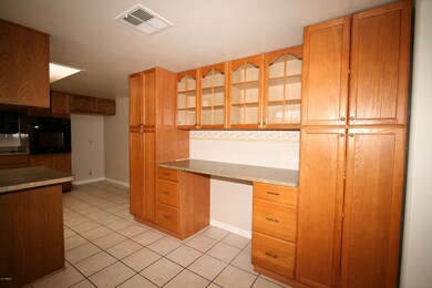 DESK & MORE CABINETS!