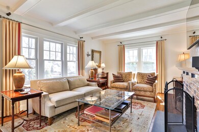 016-photo-living-room-6872241