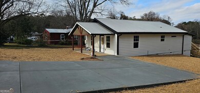 1499 E Tugalo St, Toccoa, GA 30577 - photo 2