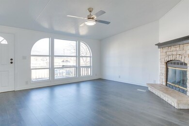 127 Enchanted Lakes Dr, Azle, TX 76020 - photo 5