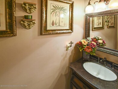 8266kingscrossing_halfbath
