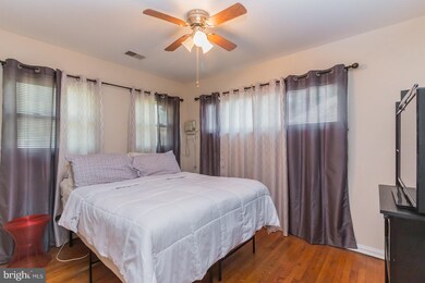 5407 Lanham Station Rd, Lanham, MD 20706 - photo 7