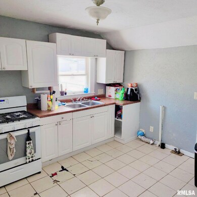 2129 Farnam St, Davenport, IA 52803 - photo 5