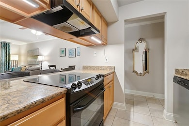 Fully equipped kitchen.