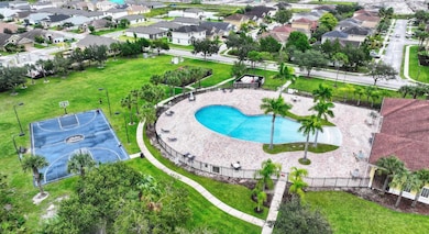 9323 Breakers Row, Fort Pierce, FL 34945 - photo 5