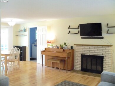 Living Room/Dining Room