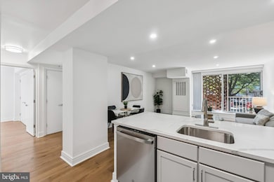 Potomac Place Tower unit 121-S, Washington, DC 20024 - photo 2