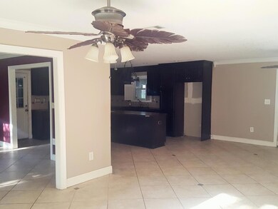 4421 Stratford Cir, Moss Point, MS 39563 - photo 3