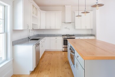 940 Kitchen3 (1 of 1)