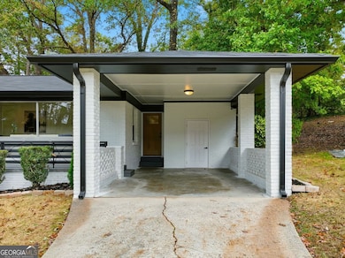 2568 Fontaine Cir, Decatur, GA 30032 - photo 3