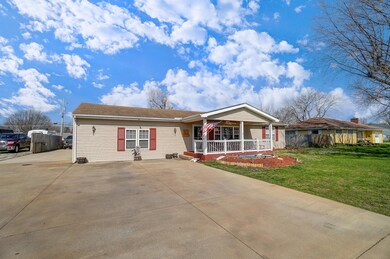 290 Walnut Creek Pike, Circleville, OH 43113 - photo 2