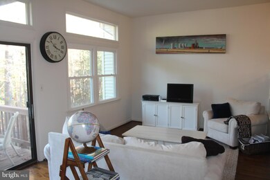 8007 Galla Knoll Cir, Springfield, VA 22153 - photo 7