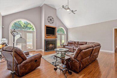 487 Pinkston Rd, Shelbyville, TN 37160 - photo 7