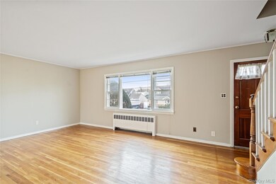 178 Farnum Blvd, Franklin Square, NY 11010 - photo 7