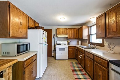 2 Little St, Easthampton, MA 01027 - photo 7
