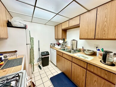 264 E Bailey Rd unit H, Naperville, IL 60565 - photo 6