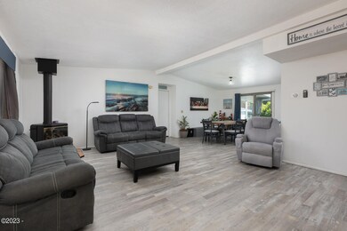 250 SE Oar Ave, Lincoln City, OR 97367 - photo 3