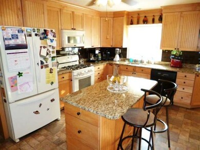 29916 S Klemme Rd, Beecher, IL 60401 - photo 6