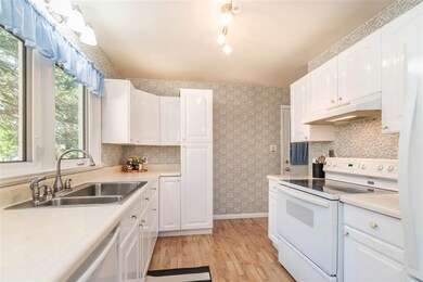 5026 University Ave, Cedar Falls, IA 50613 - photo 5