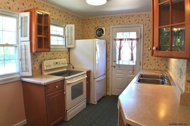 89 Southgate Rd, Albany, NY 12211 - photo 5