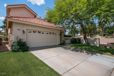 8963 E Gail Rd (2 of 30)