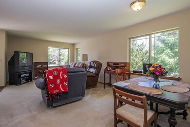 542 Lexington Dr, Oregon, WI 53575 - photo 6