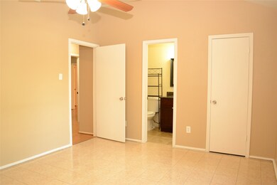 10603 Canyoncrest Ln, Houston, TX 77086 - photo 3