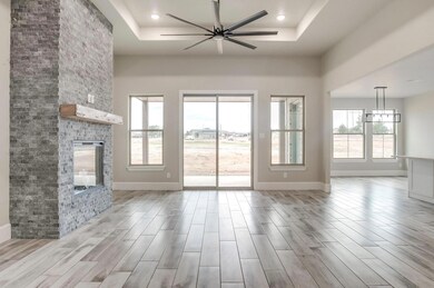 1001 Monaco Ct, Springtown, TX 76082 - photo 6