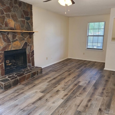 7804 Deborah Dr, Pensacola, FL 32514 - photo 3