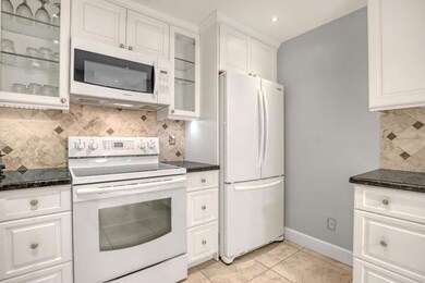 Mayfair House West unit 810, Palm Beach, FL 33480 - photo 7