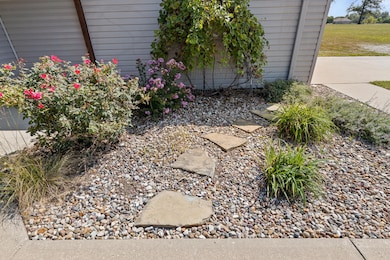 9575 E Shelly Ln, Centralia, MO 65240 - photo 6