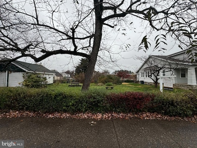 8010 Summerdale Ave, Philadelphia, PA 19152 - photo 2