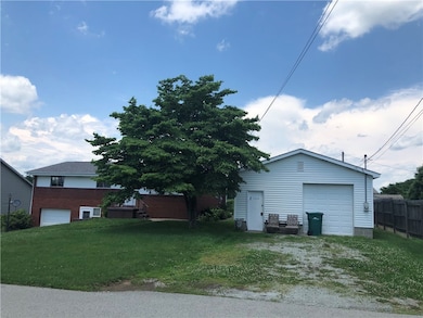 1020 James St, Latrobe, PA 15650 - photo 3