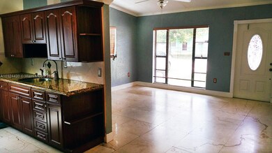 Living Room / Kitchen