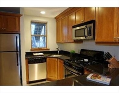 13 Auburn St unit 2, Charlestown, MA 02129 - photo 3