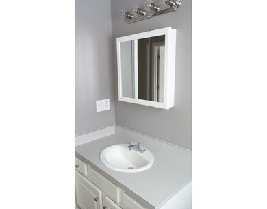 61 Lawrence St unit 61, Milford, MA 01757 - photo 4