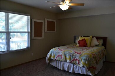 1712 SW Hidden Valley Dr, Topeka, KS 66615 - photo 7