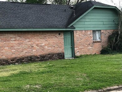 1339 Diplomat Way, Houston, TX 77088 - photo 5