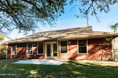 536 Matterhorn Rd, Jacksonville, FL 32216 - photo 4