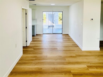 5739 Dartmouth Ave N, Saint Petersburg, FL 33710 - photo 3