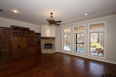 2030 2030 Stonegate Valley Dr, Tyler, TX 75703 - photo 3