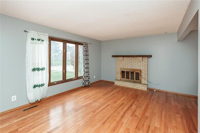 3317 Valdez Dr, Des Moines, IA 50310 - photo 3